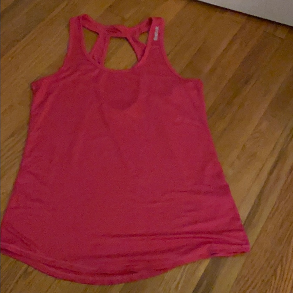 pink workout tank